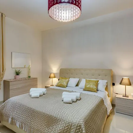 Beautiful In With Balcony Appartement *